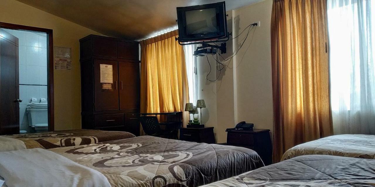 Hostal El Roble Quito Eksteriør billede